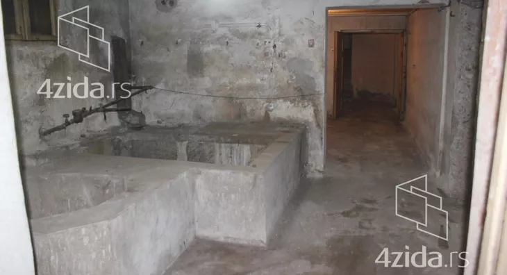 4-etažna kuća | 4zida