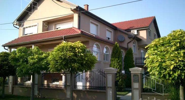 3-etažna kuća | 4zida