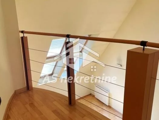 Šestosoban stan | 4zida