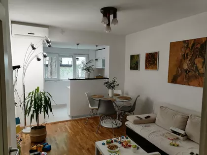 Lazara Mamuzića 27 | 4zida.rs