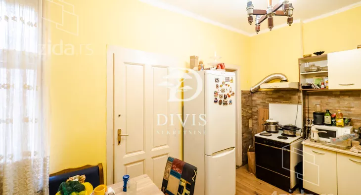 Četvoroiposoban stan | 4zida