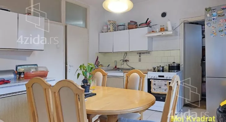 Četvoroiposoban stan | 4zida