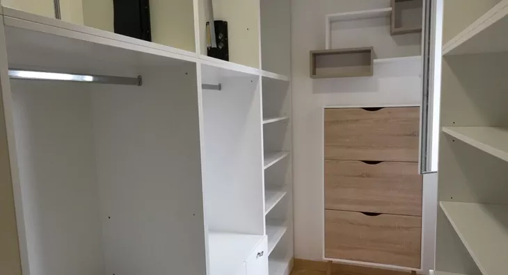 Četvoroiposoban stan | 4zida