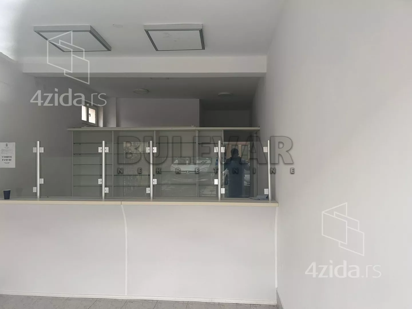 Lokal | 4zida