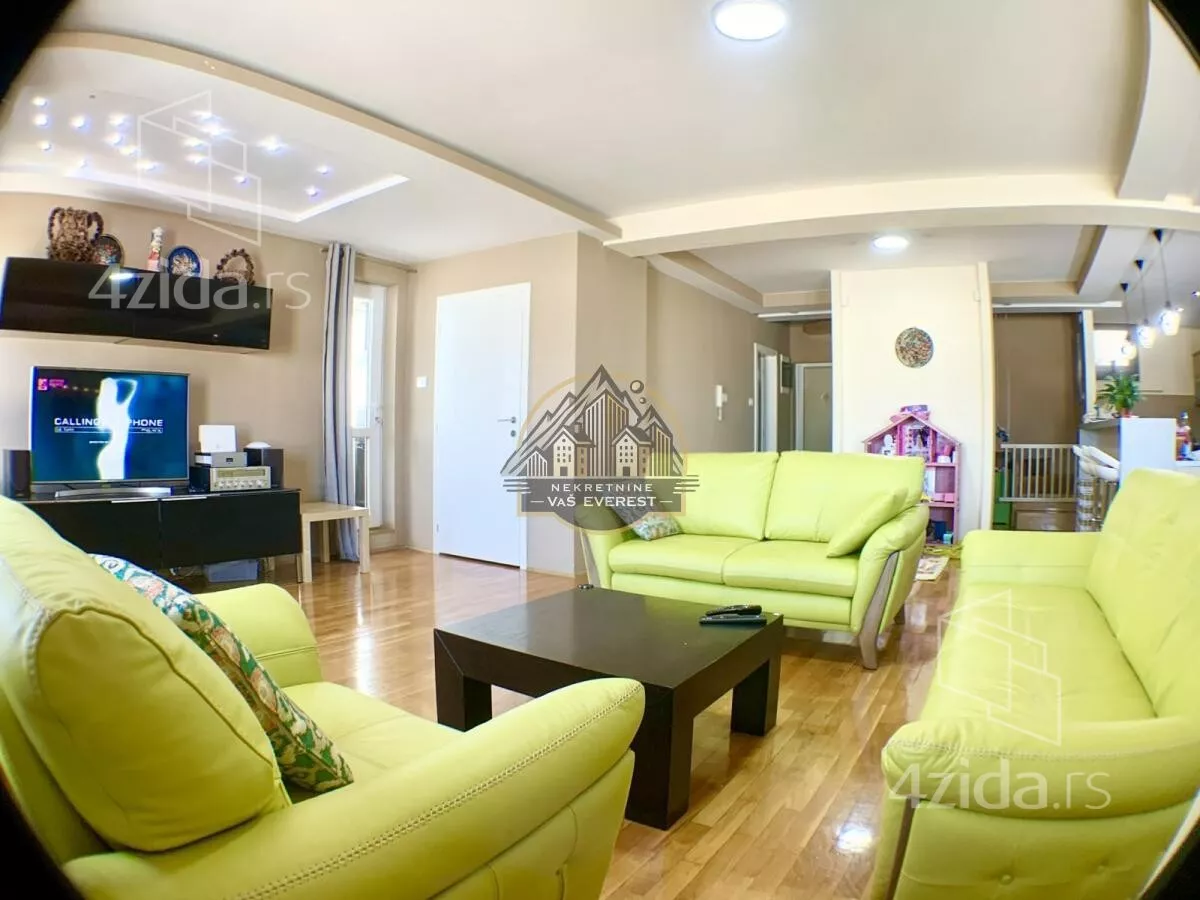 Troiposoban stan | 4zida