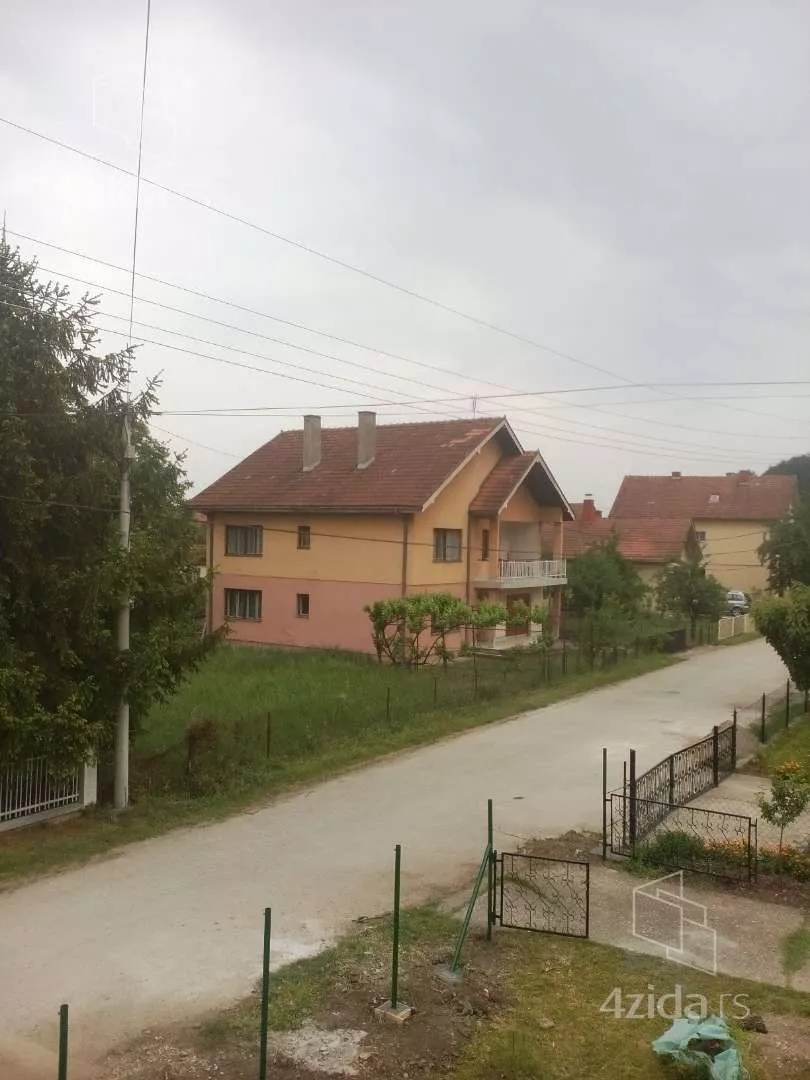 3-etažna kuća | 4zida