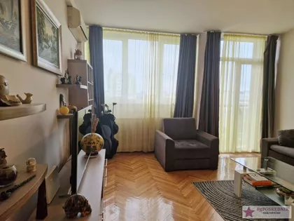 Pariske komune | 4zida.rs