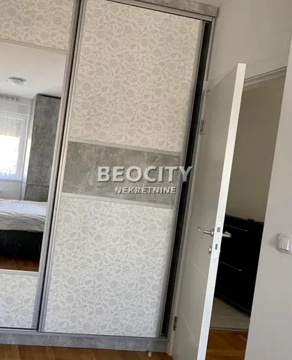 Bulevar Cara Lazara | 4zida.rs