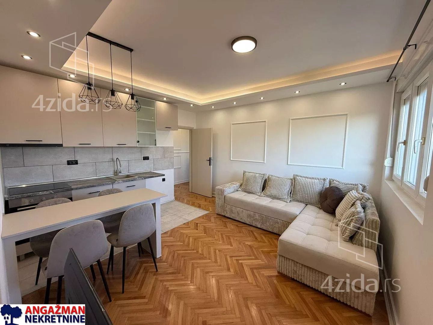 Dvoiposoban stan | 4zida