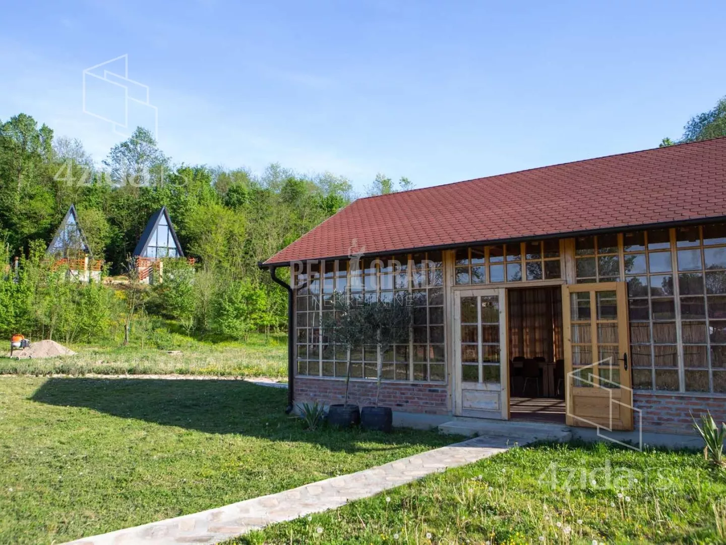 Ugostiteljski objekat | 4zida