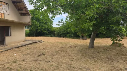 Ive Andrića bb | 4zida.rs