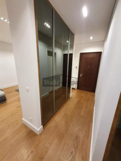 Vojvode Milenka | 4zida.rs