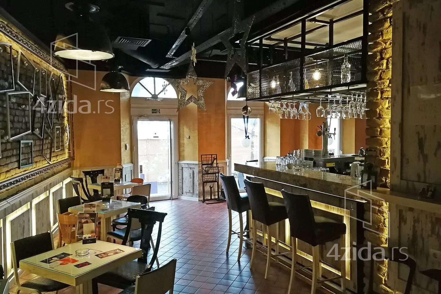 Ugostiteljski objekat | 4zida