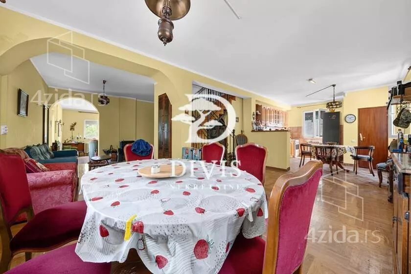 3-etažna kuća | 4zida