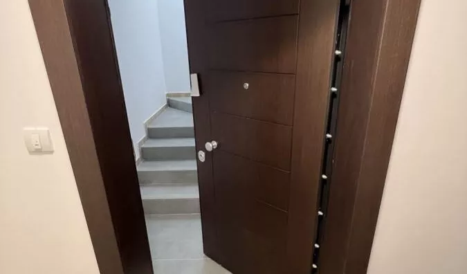 Šestosoban stan | 4zida