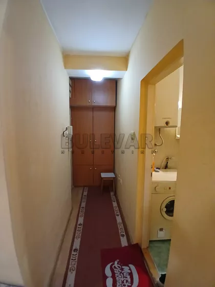 Učitelj Tasina | 4zida.rs