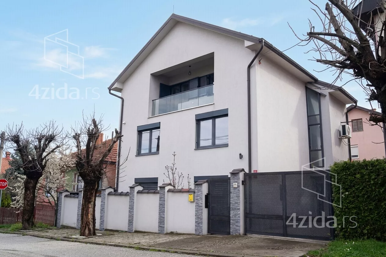 3-etažna kuća | 4zida