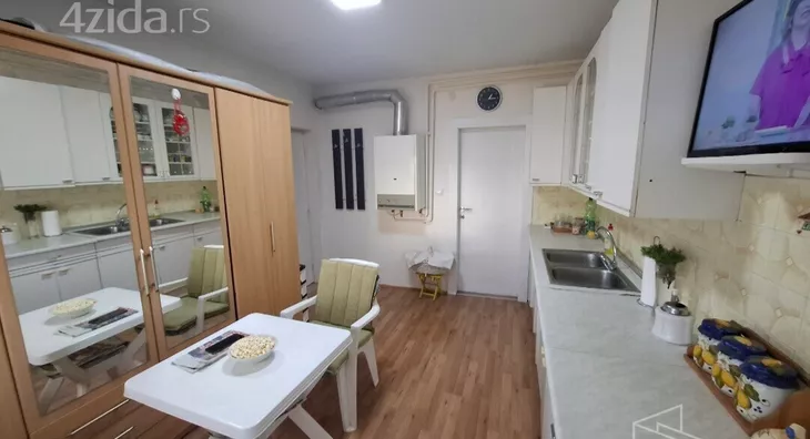 3-etažna kuća | 4zida