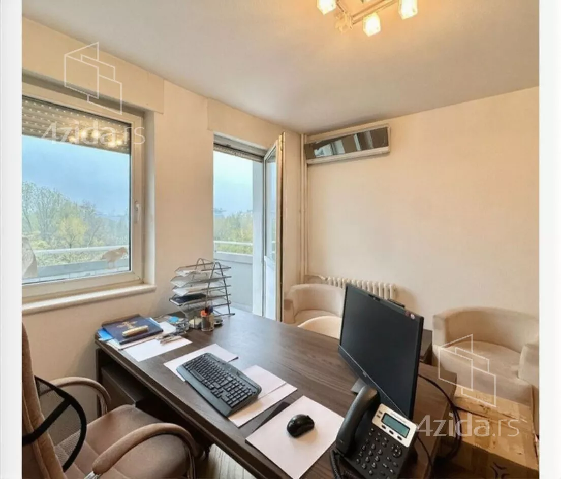 Sedmosoban stan | 4zida