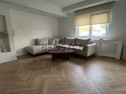 Stolačka | 4zida.rs