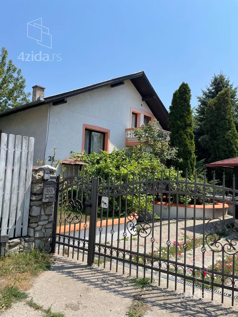 3-etažna kuća | 4zida