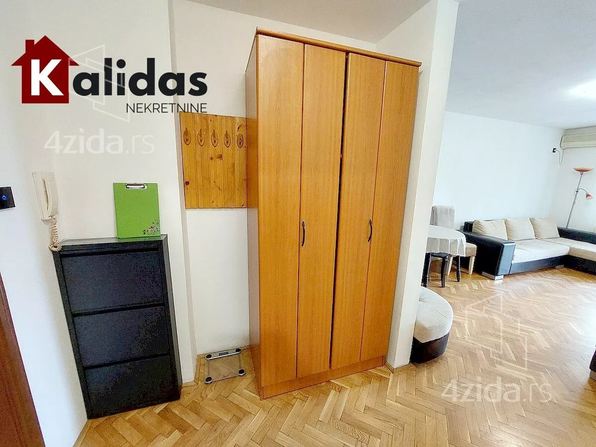 Garsonjera | 4zida