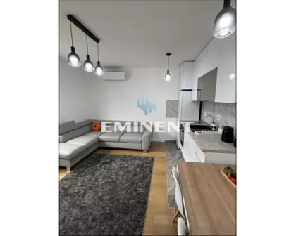 Ustanička | 4zida.rs