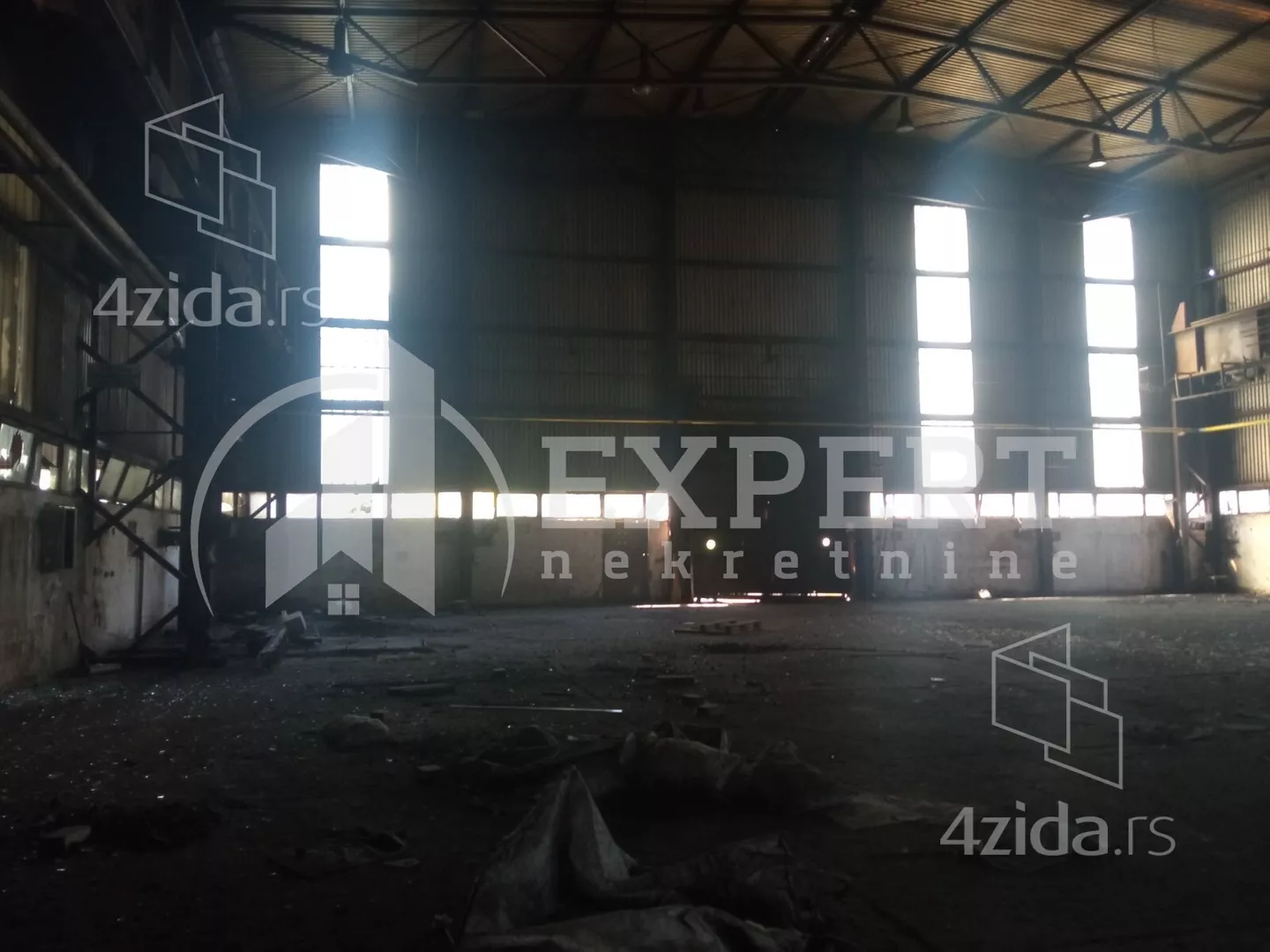 Lokal | 4zida