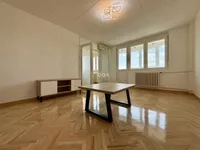 Trg Svetog Save, Bulevar Nemanjića, Medijana, Gradske lokacije, Niš | 4zida.rs