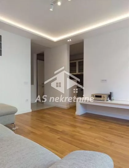 Krunski Venac | 4zida.rs