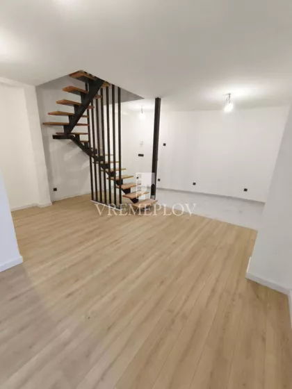 Mihaja Emineskua | 4zida.rs