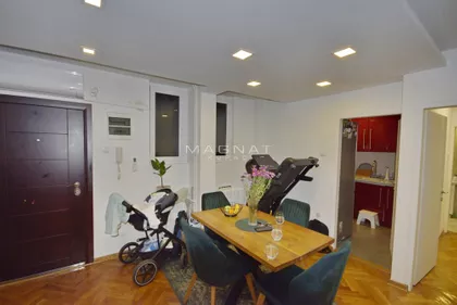 Pariske komune | 4zida.rs