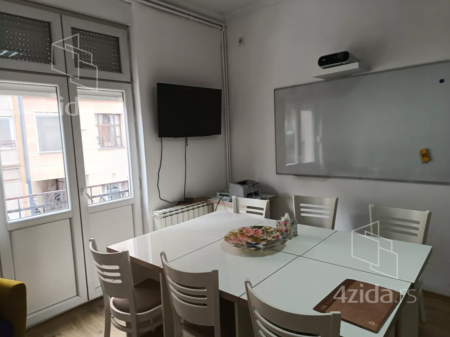 Četvoroiposoban stan | 4zida