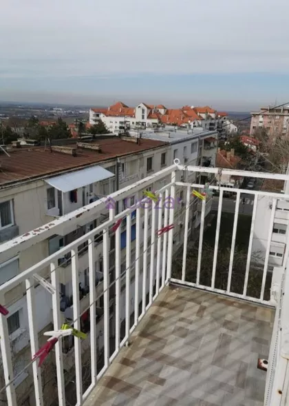 Železnik | 4zida.rs