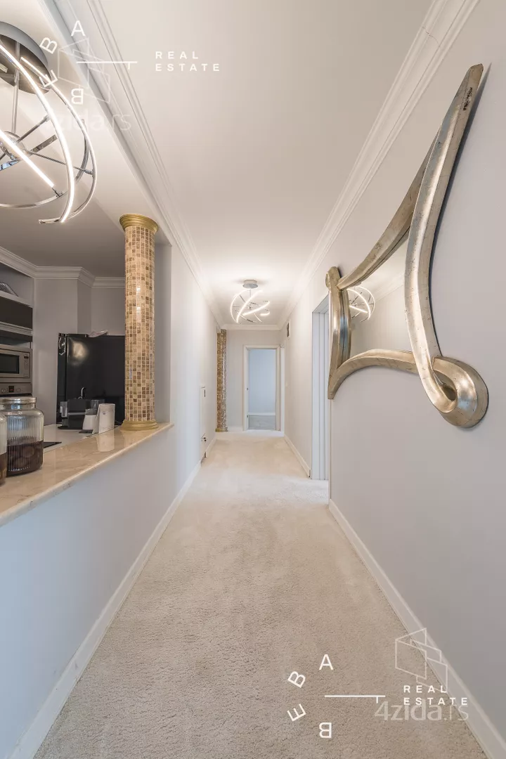 Šestosoban stan | 4zida