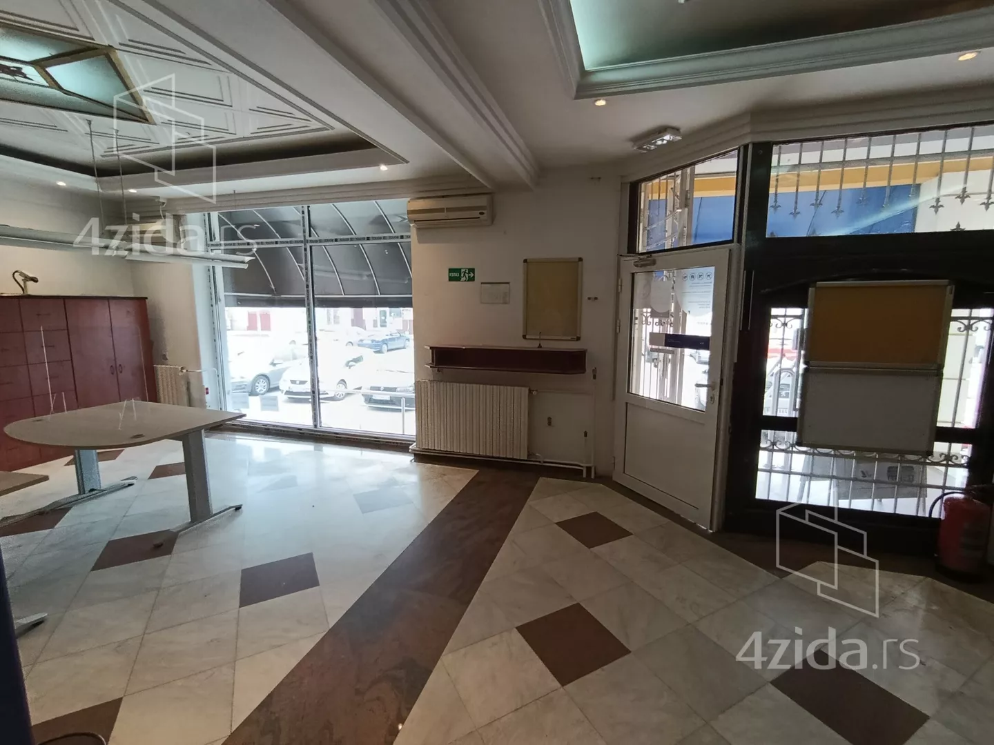 Poslovni prostor | 4zida