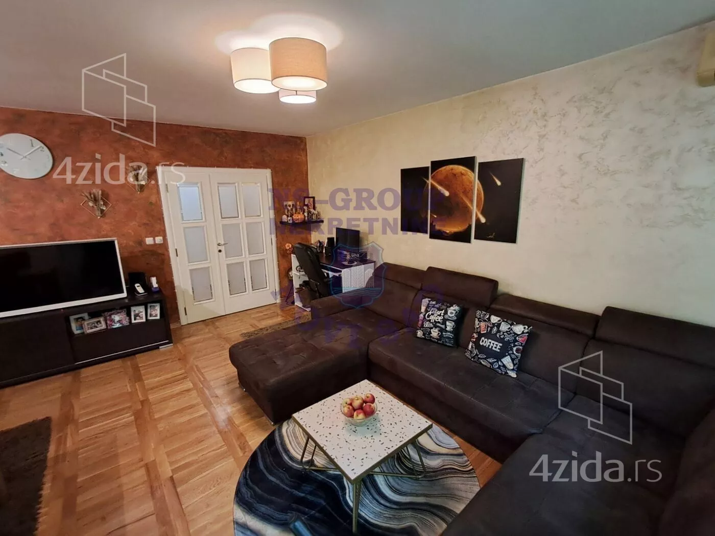 Trosoban stan | 4zida