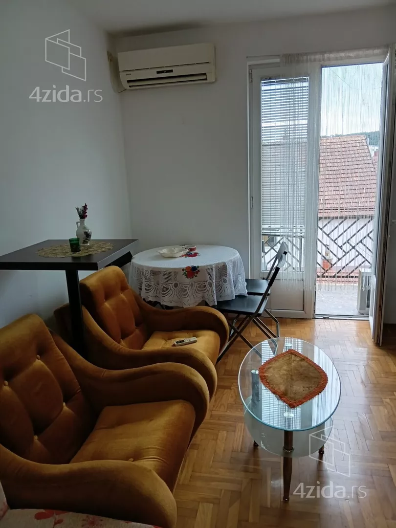 Garsonjera | 4zida