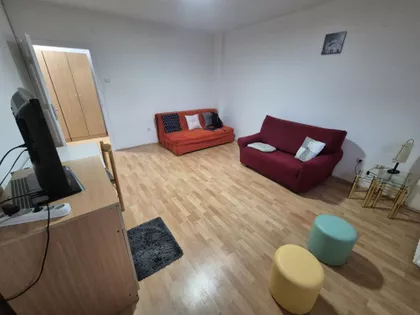 Pariske komune | 4zida.rs