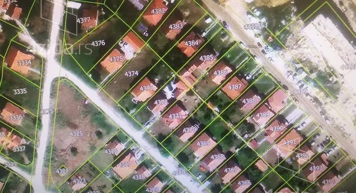 Građevinsko zemljište | 4zida