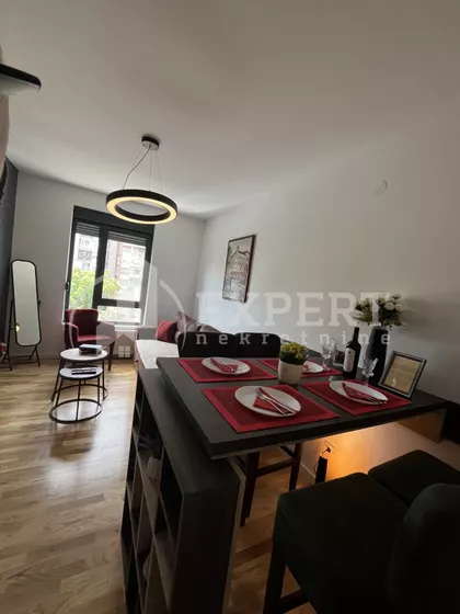 Prvomajska | 4zida.rs