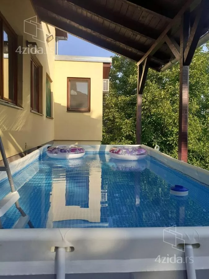 Kuća | 4zida