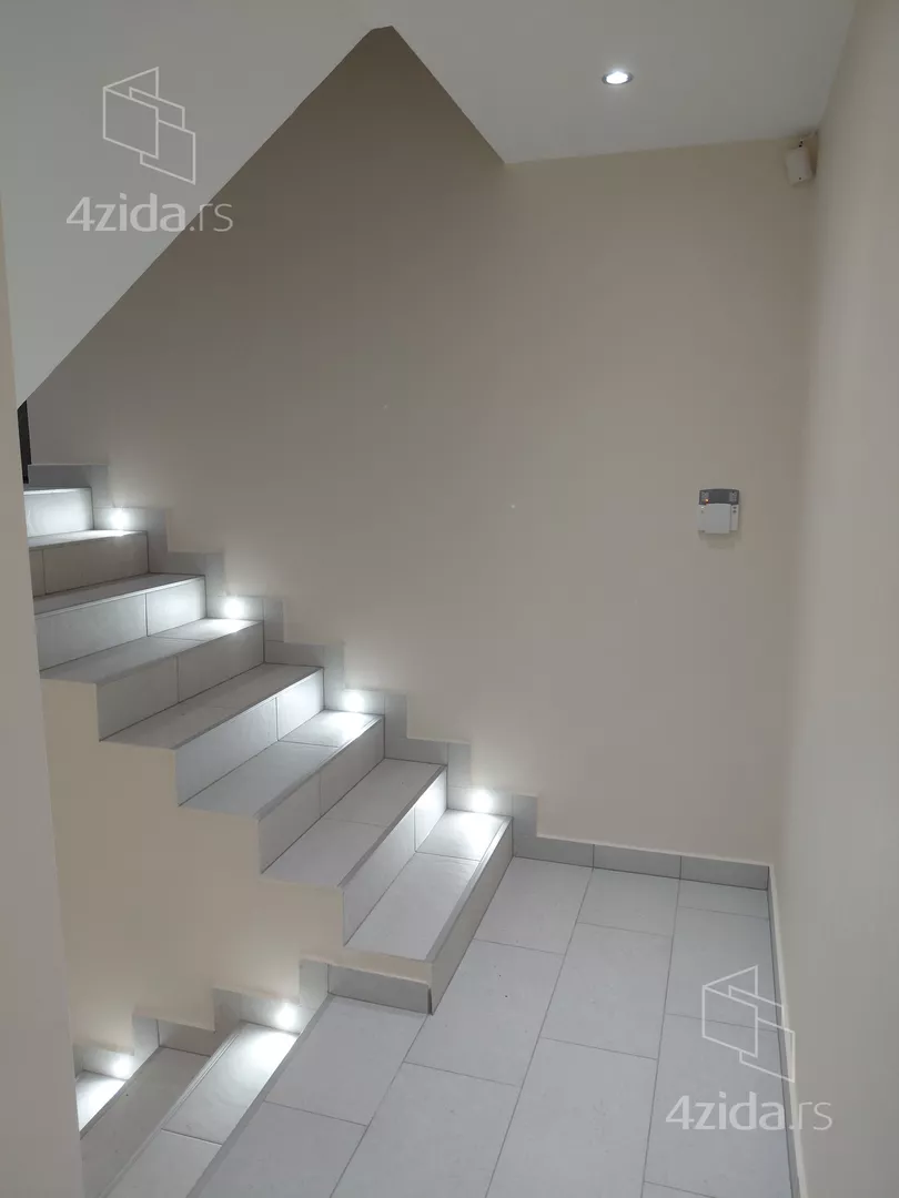 4-etažna kuća | 4zida