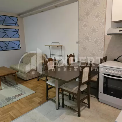 Dr Petra Vučinića | 4zida.rs