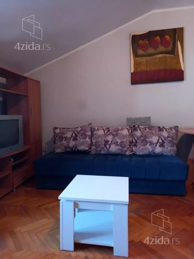 Garsonjera | 4zida