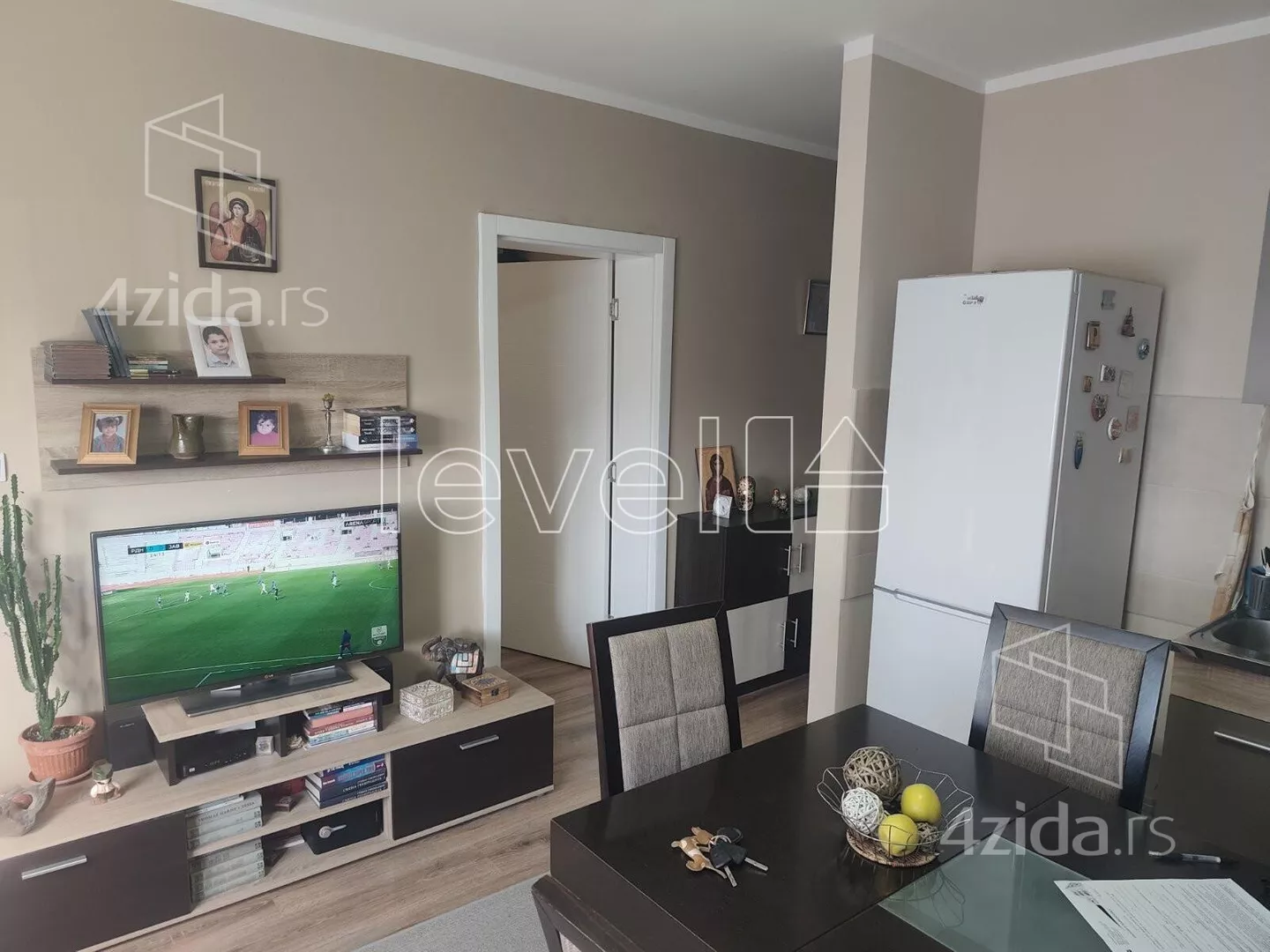 Jednoiposoban stan | 4zida