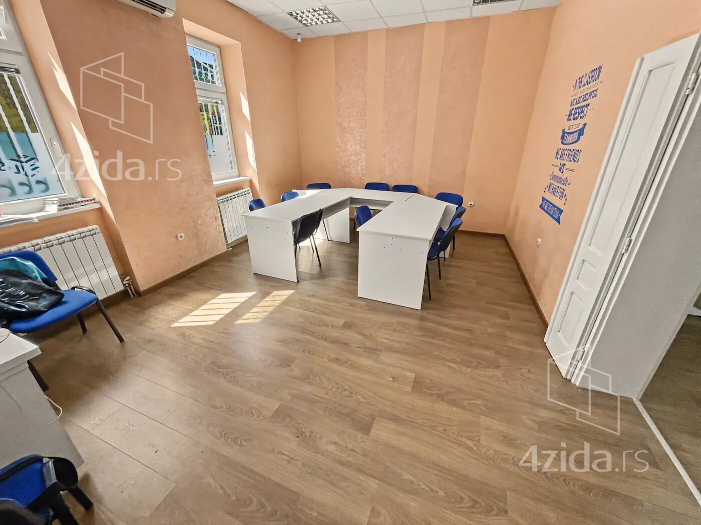 Poslovni prostor | 4zida