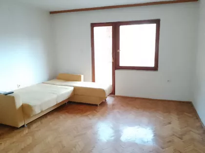 Sajta Hašimbegovića 20 | 4zida.rs