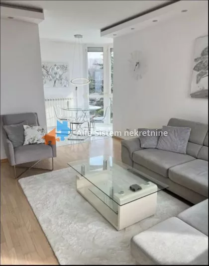 Banovo Brdo | 4zida.rs