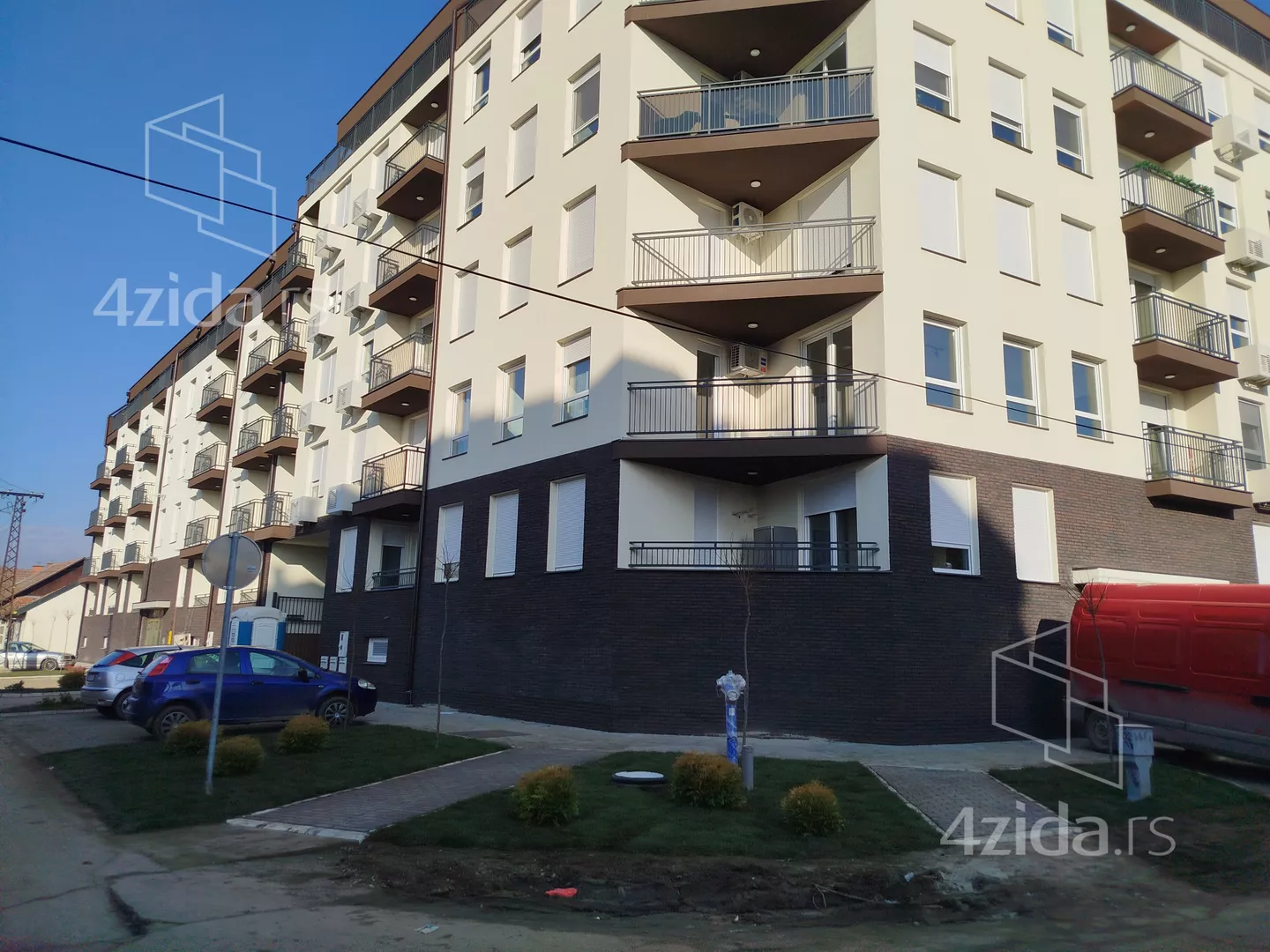 Jednoiposoban stan | 4zida